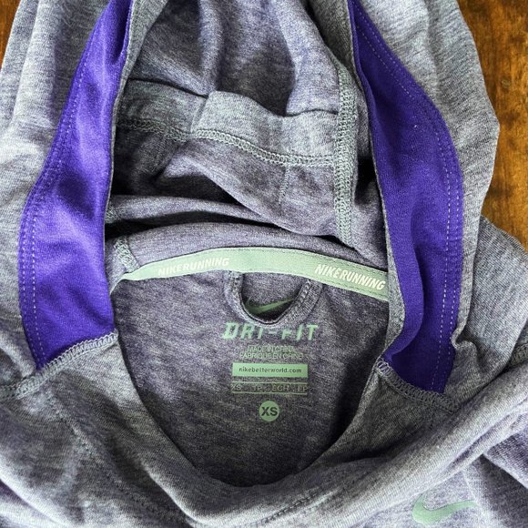 Nike long sleeve shirt - Picture 3 of 5